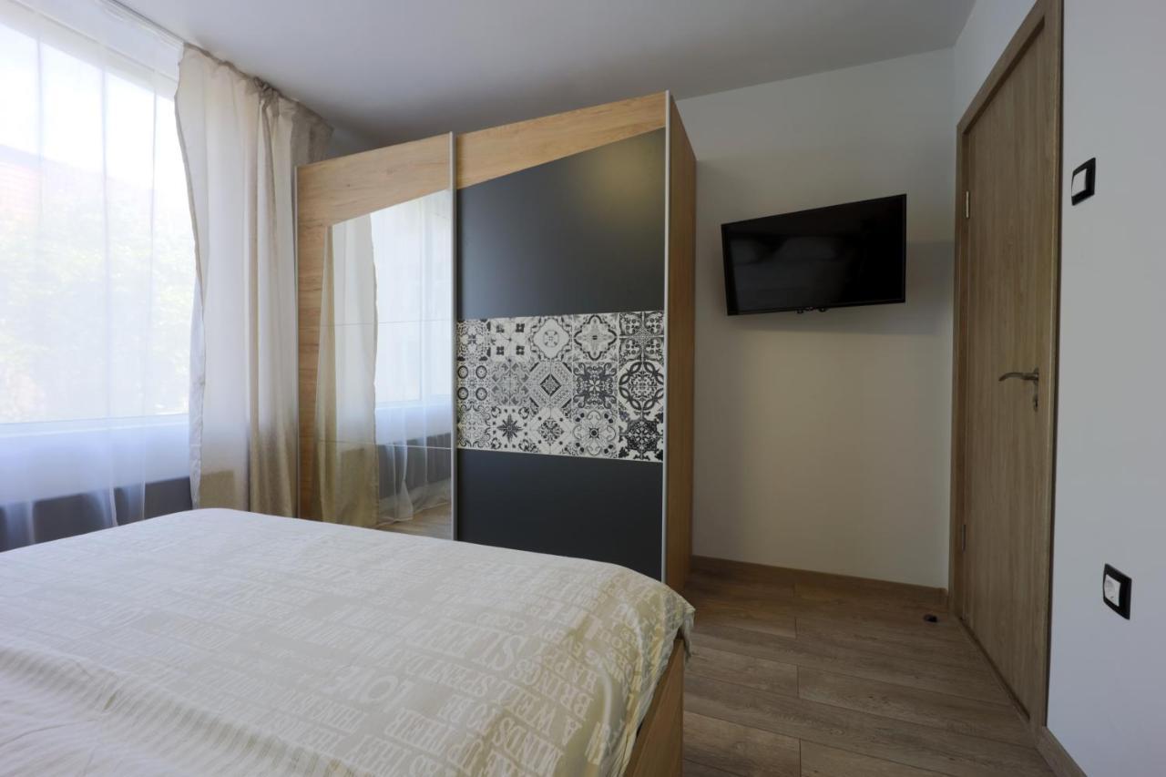 Apartments Relax 3&4 Varna Exterior photo